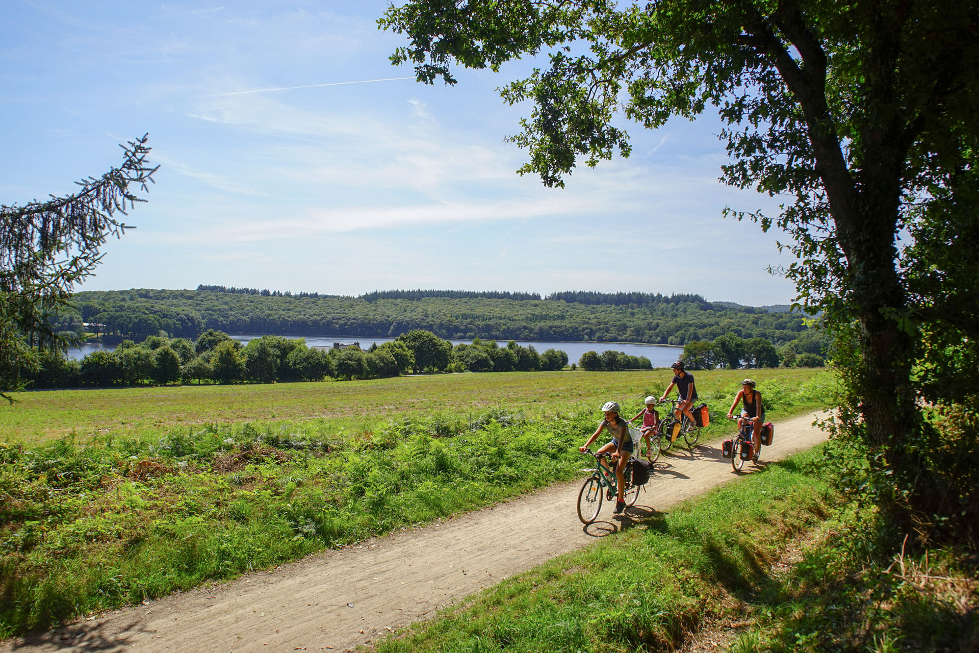 Famille à Velo sur la velodysée, Côtes d'Armor