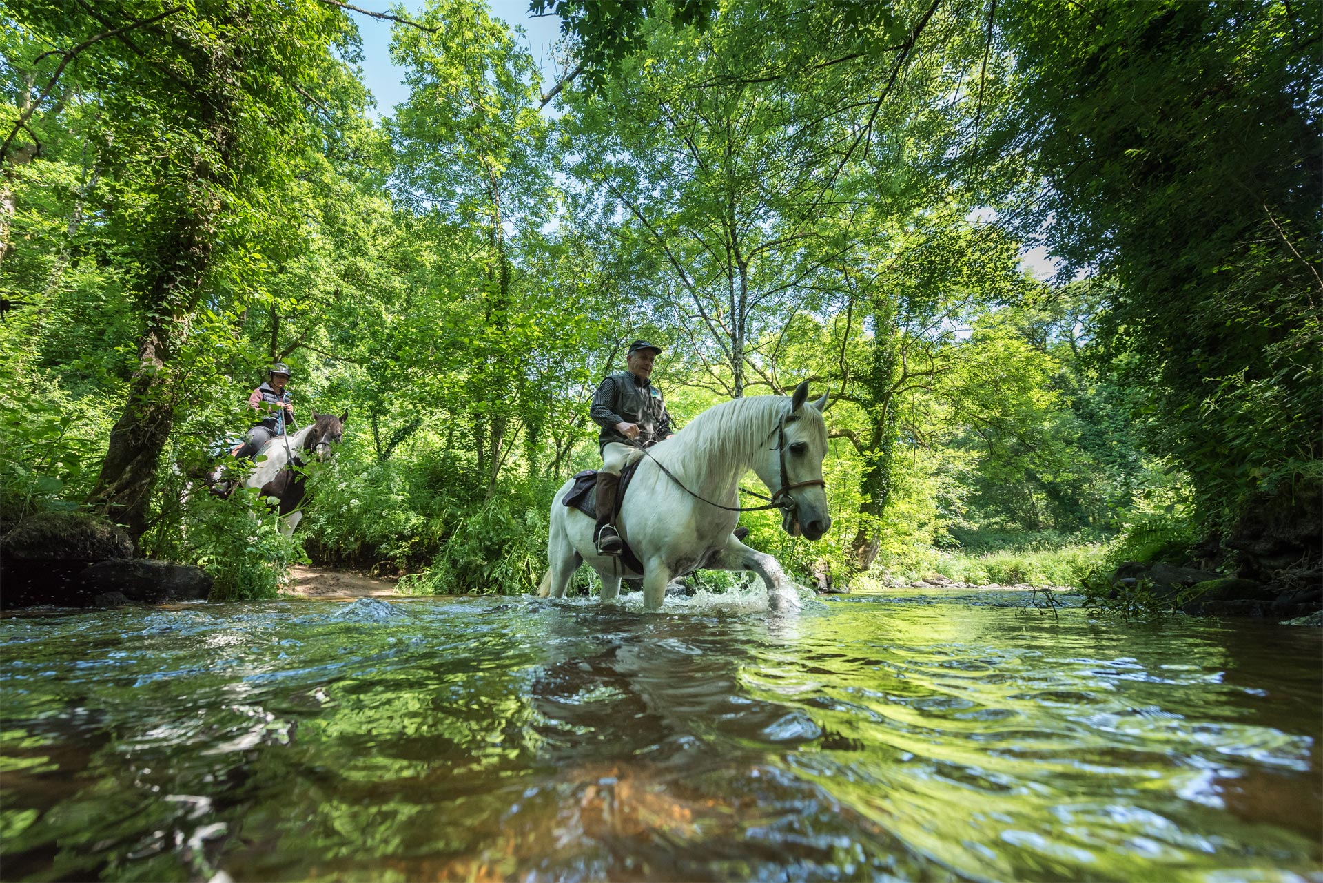 Balade à cheval aux chaos du Gouët, Saint-Julien