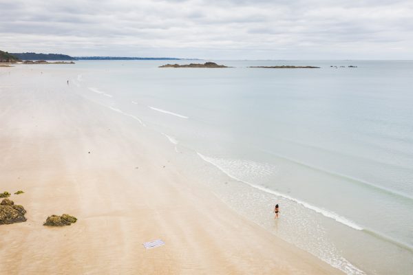 Baigneuse à Martin Plage, Plerin